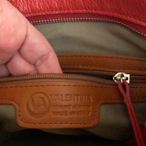 VALENTINA ITALY GENUINE LEATHER ADJUSTABLE RED CROSSBODY!! - Picture 12 of 12